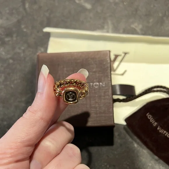 ✨ Louis Vuitton ID Chain Ring - Picture 9 of 10
